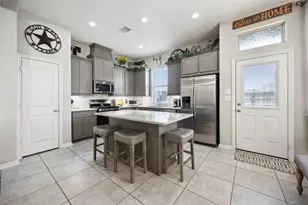 323 Biltmore Loop, Montgomery, TX 77316 - Photo 11
