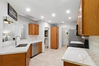 9528 Gates Loop, Manvel, TX 77578 - Photo 5