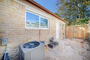 1716 Crestdale Dr, Houston, TX 77080 - Photo 21