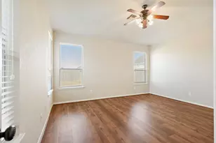 4105 Canterbury Park Ln, Pearland, TX 77584 - Photo 15