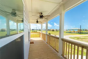 18103 Shaman Dr, Galveston, TX 77554 - Photo 33