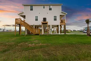 18103 Shaman Dr, Galveston, TX 77554 - Photo 41