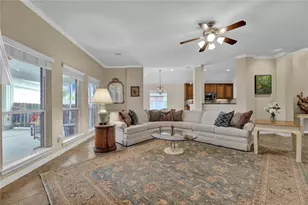 13610 Popes Creek Ln, Houston, TX 77044 - Photo 9