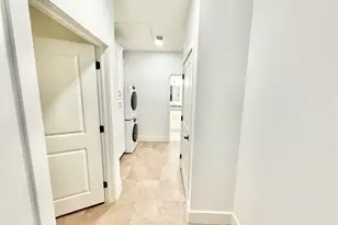 2102 Mechanic St, Galveston, TX 77550 - Photo 5