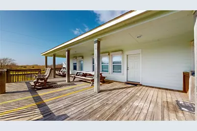 906 Helen Boulevard, Crystal Beach, TX 77650 - Photo 3