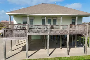 906 Helen Blvd, Crystal Beach, TX 77650 - Photo 1