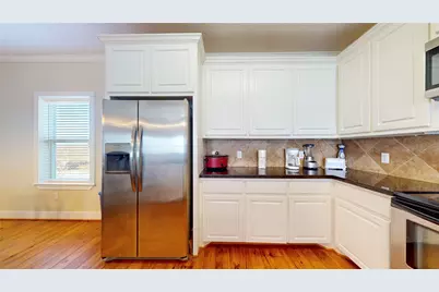 906 Helen Boulevard, Crystal Beach, TX 77650 - Photo 13