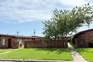 811 N Avenue F, Freeport, TX 77541 - Photo 1