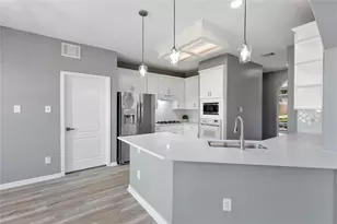 2020 Sterling Pointe Ct, League City, TX 77573 - Photo 11