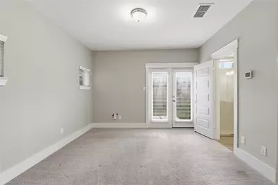 819 Algona Avenue, Houston, TX 77008 - Photo 3