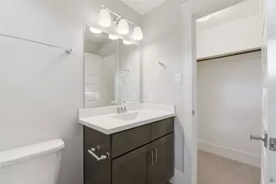 819 Algona Avenue, Houston, TX 77008 - Photo 5