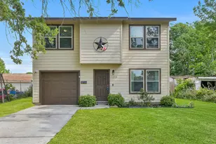 1216 8th Ave N, Texas City, TX 77590 - Photo 1