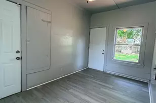 911 Gale St, Houston, TX 77009 - Photo 9