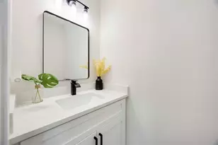 2112 Des Chaumes St, Houston, TX 77026 - Photo 17