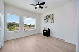 2112 Des Chaumes St, Houston, TX 77026 - Photo 19