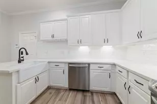 5404 Blossom St, Houston, TX 77007 - Photo 13