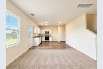 10166 Red Orchid Drive, Houston, TX 77016 - Photo 5