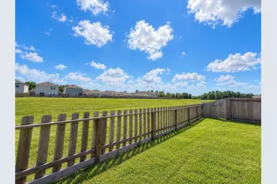 10166 Red Orchid Drive, Houston, TX 77016 - Photo 13