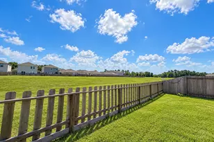 10166 Red Orchid Dr, Houston, TX 77016 - Photo 13