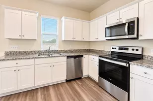 10166 Red Orchid Dr, Houston, TX 77016 - Photo 3