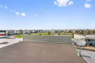 5 Tiki Cir, Tiki Island, TX 77554 - Photo 17