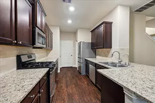 6438 Stoney Creek Dr, Pasadena, TX 77503 - Photo 11