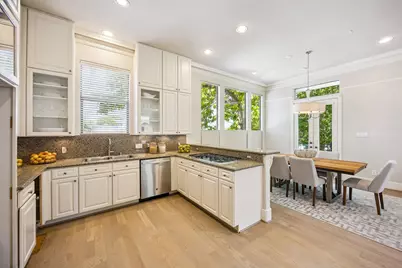 1477 Missouri Street, Houston, TX 77006 - Photo 11