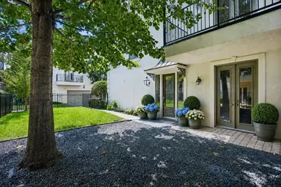1477 Missouri Street, Houston, TX 77006 - Photo 1