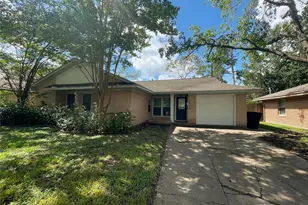 2015 Ansbury Dr, Houston, TX 77018 - Photo 1