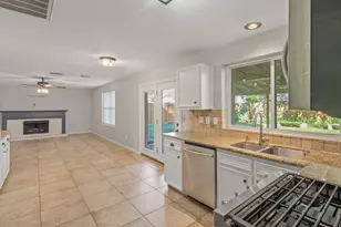 8322 Hot Springs Dr, Houston, TX 77095 - Photo 7