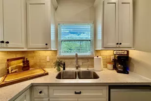 133 Ellis Ln, West Columbia, TX 77486 - Photo 7