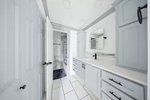 9706 Westview Dr, Houston, TX 77055 - Photo 21