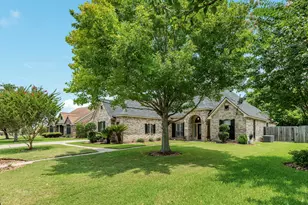 607 Walnut St, Lake Jackson, TX 77566 - Photo 3