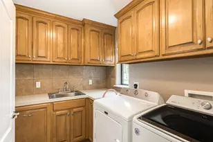607 Walnut St, Lake Jackson, TX 77566 - Photo 31
