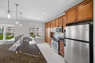 2203 Dorrington Street Street #205, Houston, TX 77030 - Photo 7