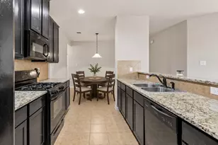 9111 St Laurent Ln, Houston, TX 77044 - Photo 9