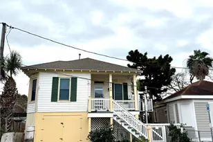 3705 Ave Q 1/2, Galveston, TX 77550 - Photo 3