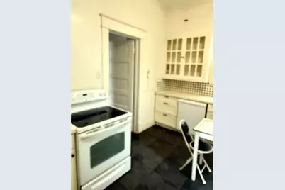 3705 Avenue Q 1/2, Galveston, TX 77550 - Photo 9