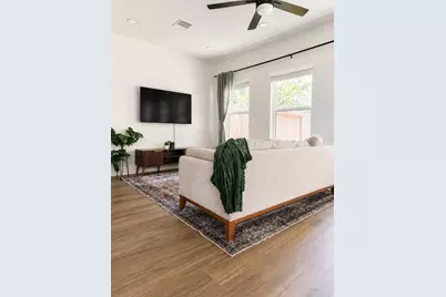 4309 Shelby Circle #B, Houston, TX 77051 - Photo 5