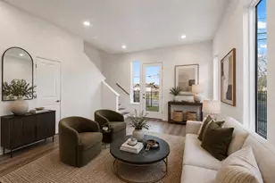 102 E 44th St, Houston, TX 77018 - Photo 3
