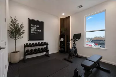 102 E 44th Street #C, Houston, TX 77018 - Photo 13