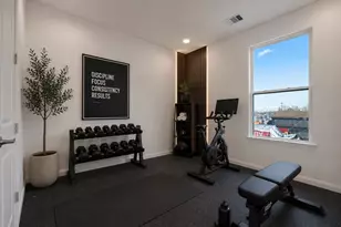 102 E 44th St, Houston, TX 77018 - Photo 13