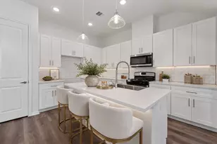 102 E 44th St, Houston, TX 77018 - Photo 5