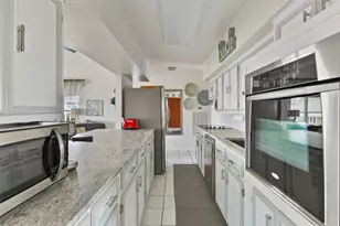 4112 Isla Del Sol Dr, Galveston, TX 77554 - Photo 27
