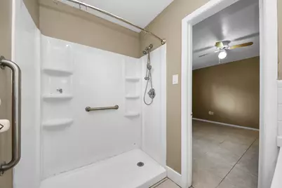 811 Hillcrest Drive, Conroe, TX 77301 - Photo 17