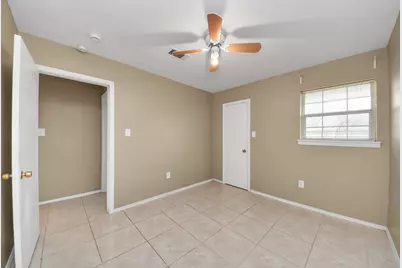 811 Hillcrest Drive, Conroe, TX 77301 - Photo 21
