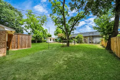 811 Hillcrest Drive, Conroe, TX 77301 - Photo 31