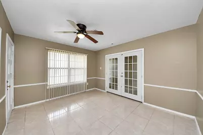 811 Hillcrest Drive, Conroe, TX 77301 - Photo 7
