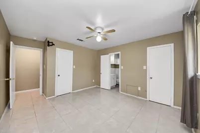 811 Hillcrest Drive, Conroe, TX 77301 - Photo 15