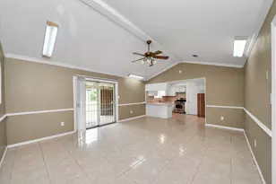 811 Hillcrest Dr, Conroe, TX 77301 - Photo 25